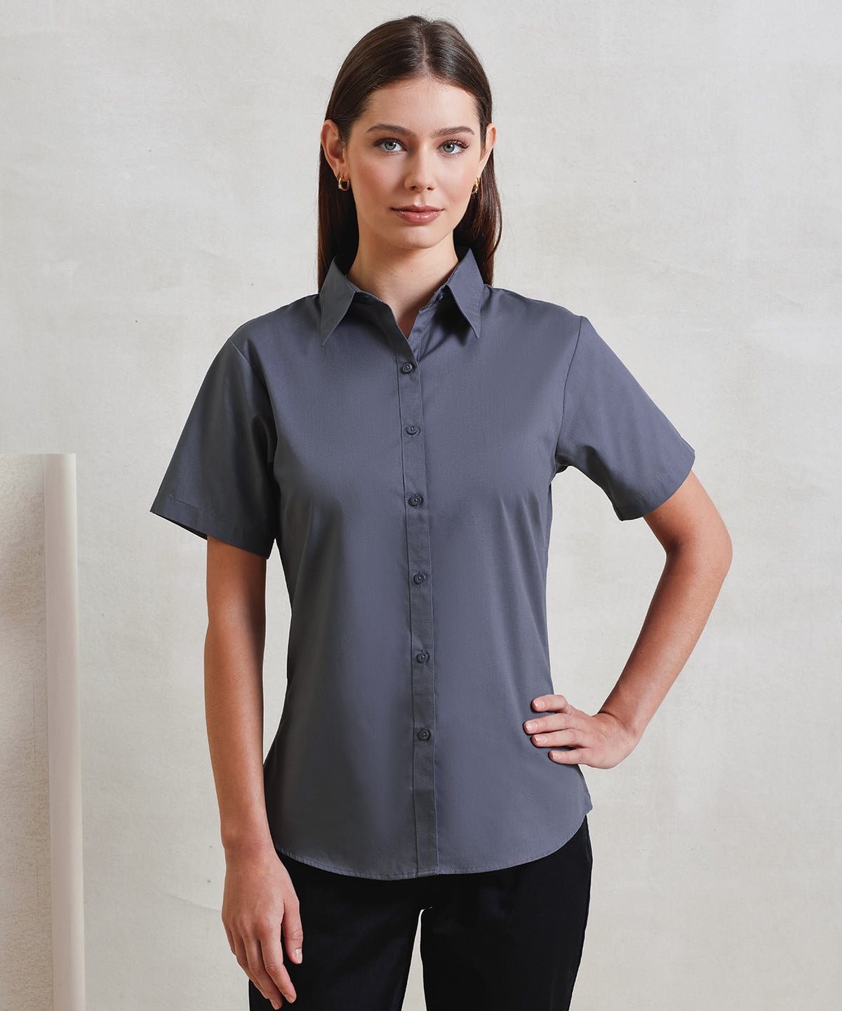 Premier Ladies Poplin Short Sleeved Blouse, Black, Size 10 - Image 2